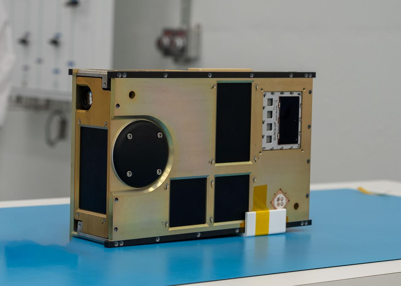 R5 CubeSat
